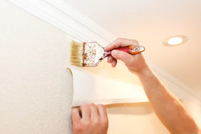 Pose de papier peint à Saint-M'Hervé — revêtements muraux et toiles de verre